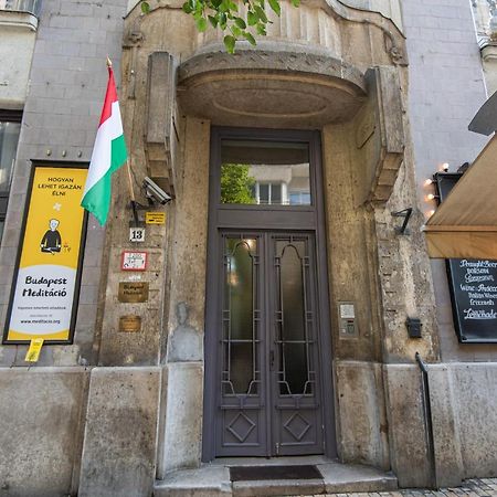 Patrik'S Budapest Center Apartment Budapeste Exterior foto