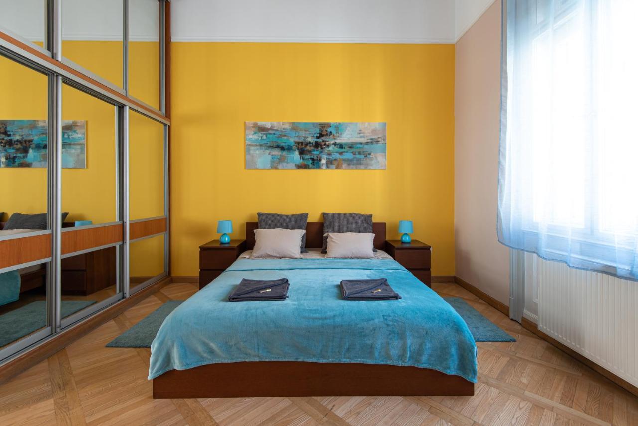 Patrik'S Budapest Center Apartment Budapeste Exterior foto